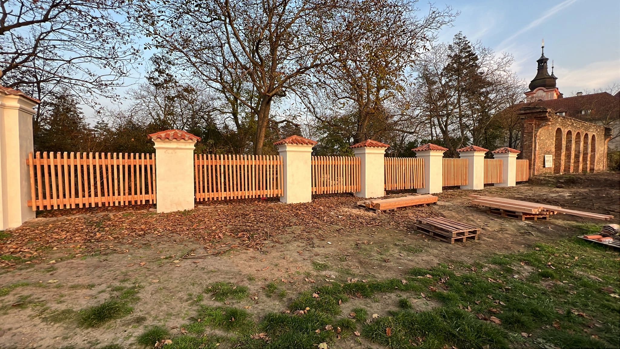 Rekonstrukce barokní divadlo vč. oplocení středočeský kraj