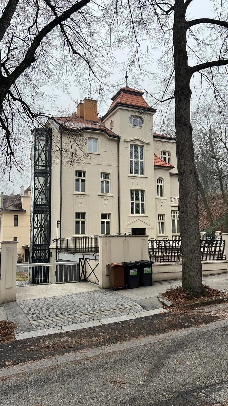 Secesní vila monolit a fasáda Praha